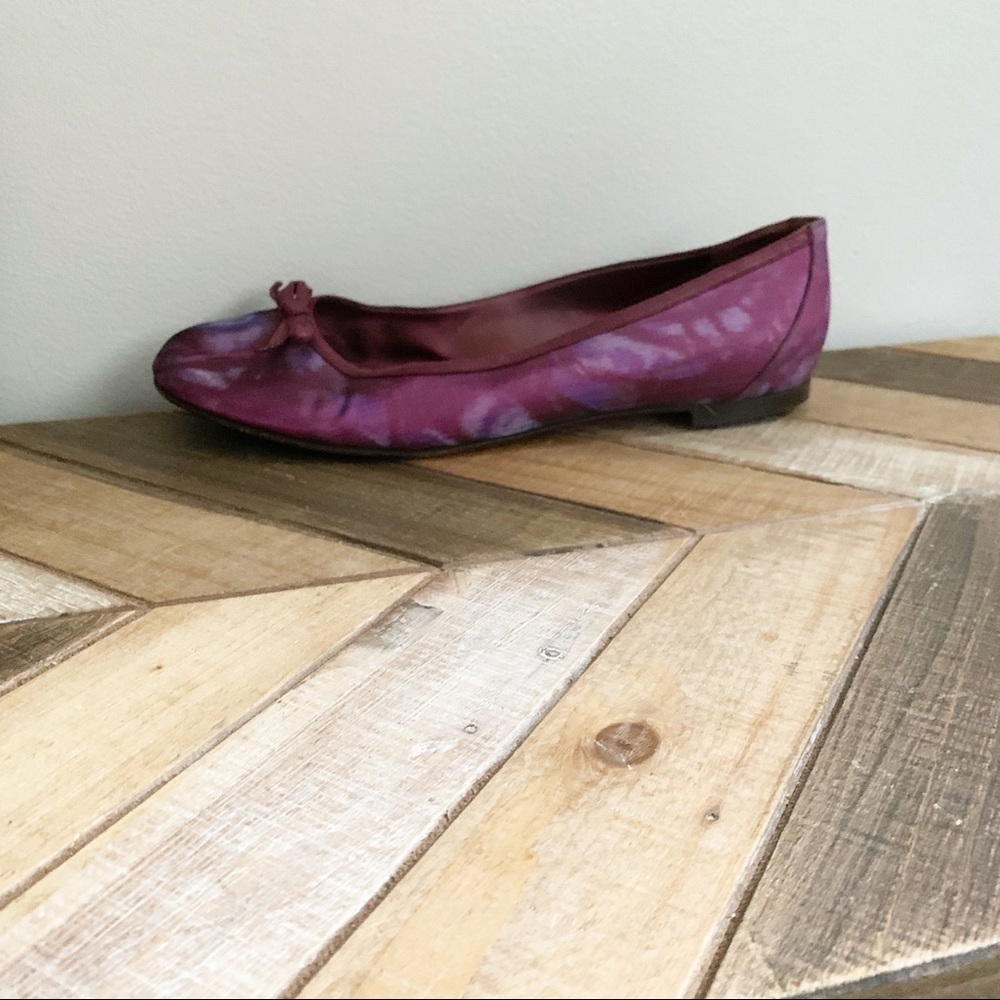 Manolo Purple Silk Floral Flats - Picture 7 of 13